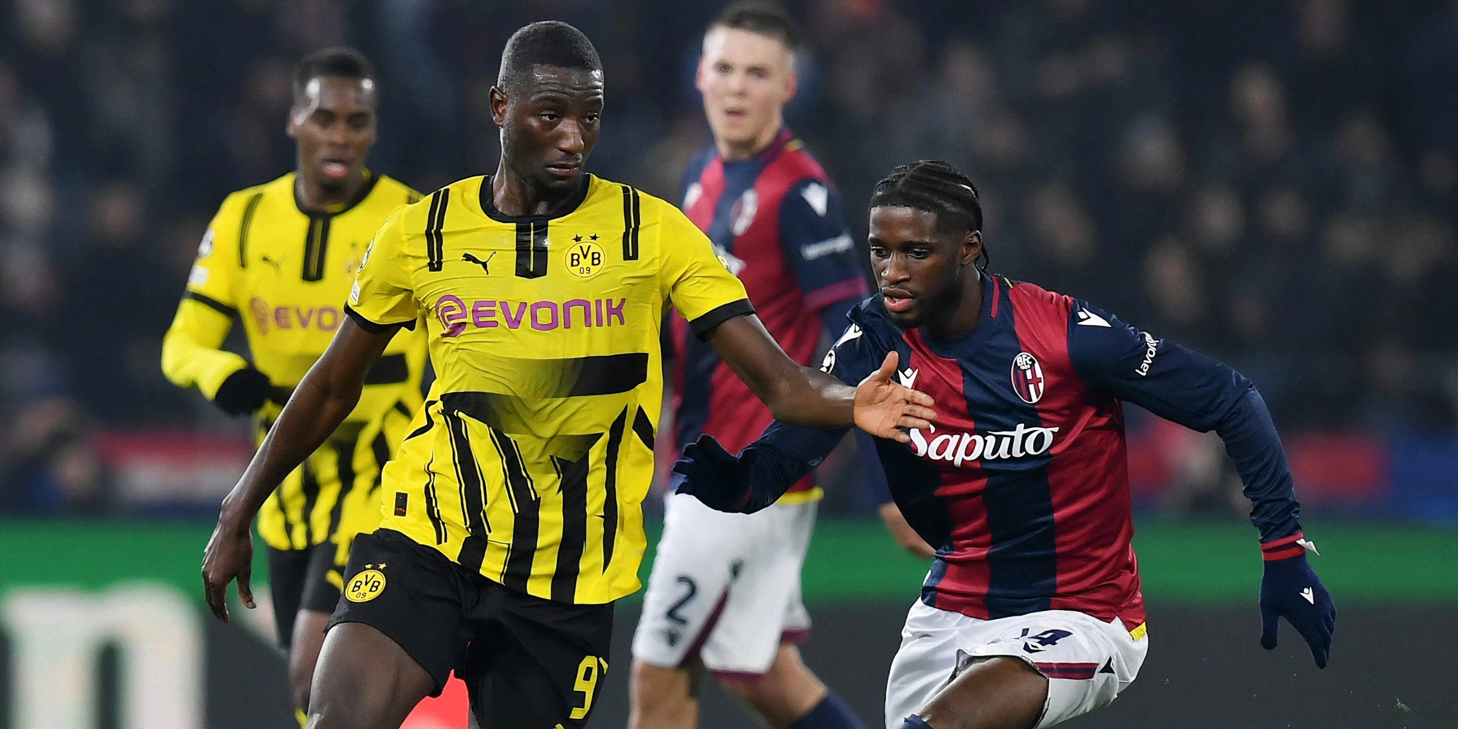 Serhou Guirassy trong màu áo Borussia Dortmund thi đấu tại Cúp C1 Châu Âu