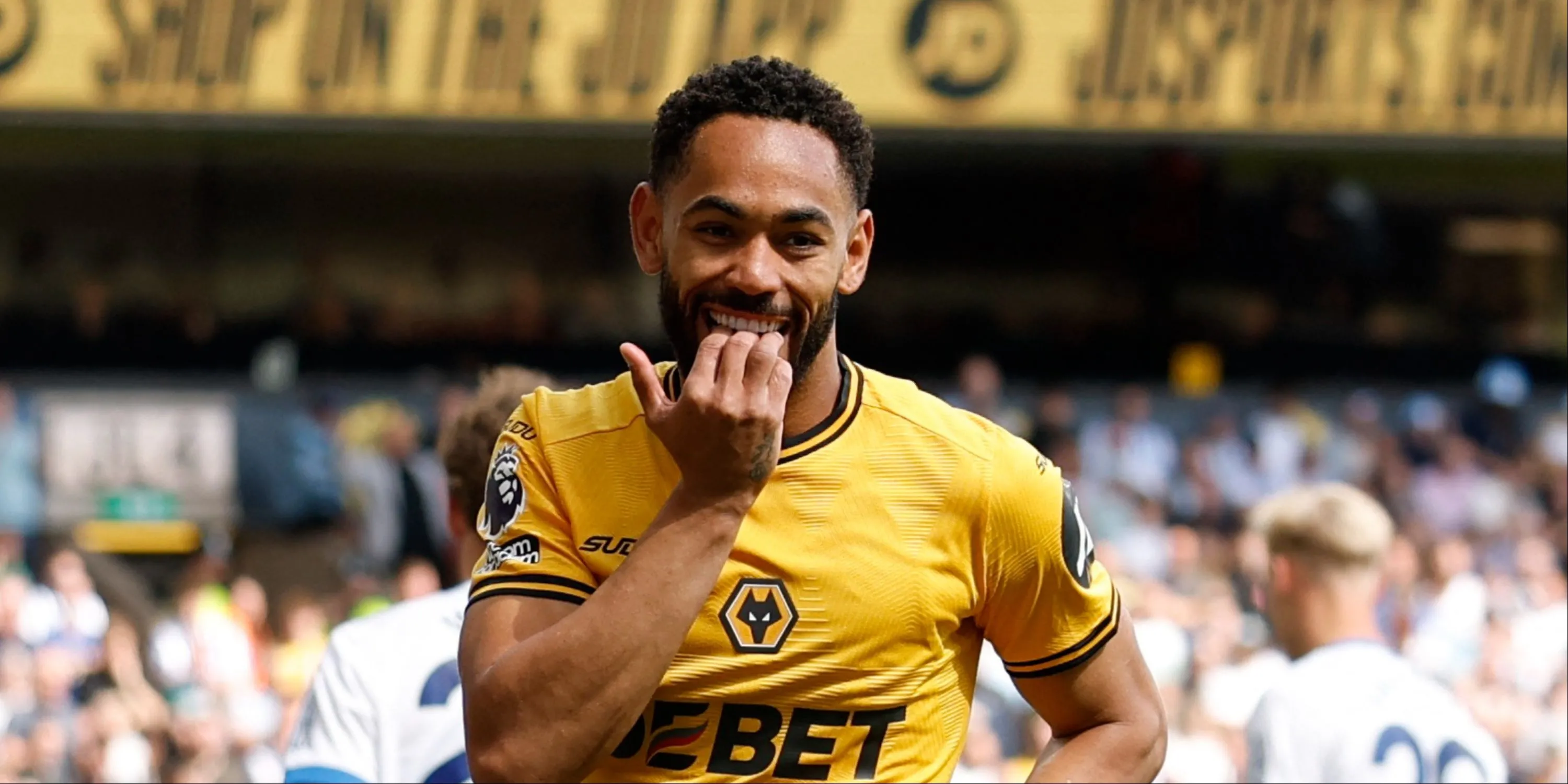 Tiền đạo Matheus Cunha trong màu áo Wolves, mục tiêu chuyển nhượng của Manchester United
