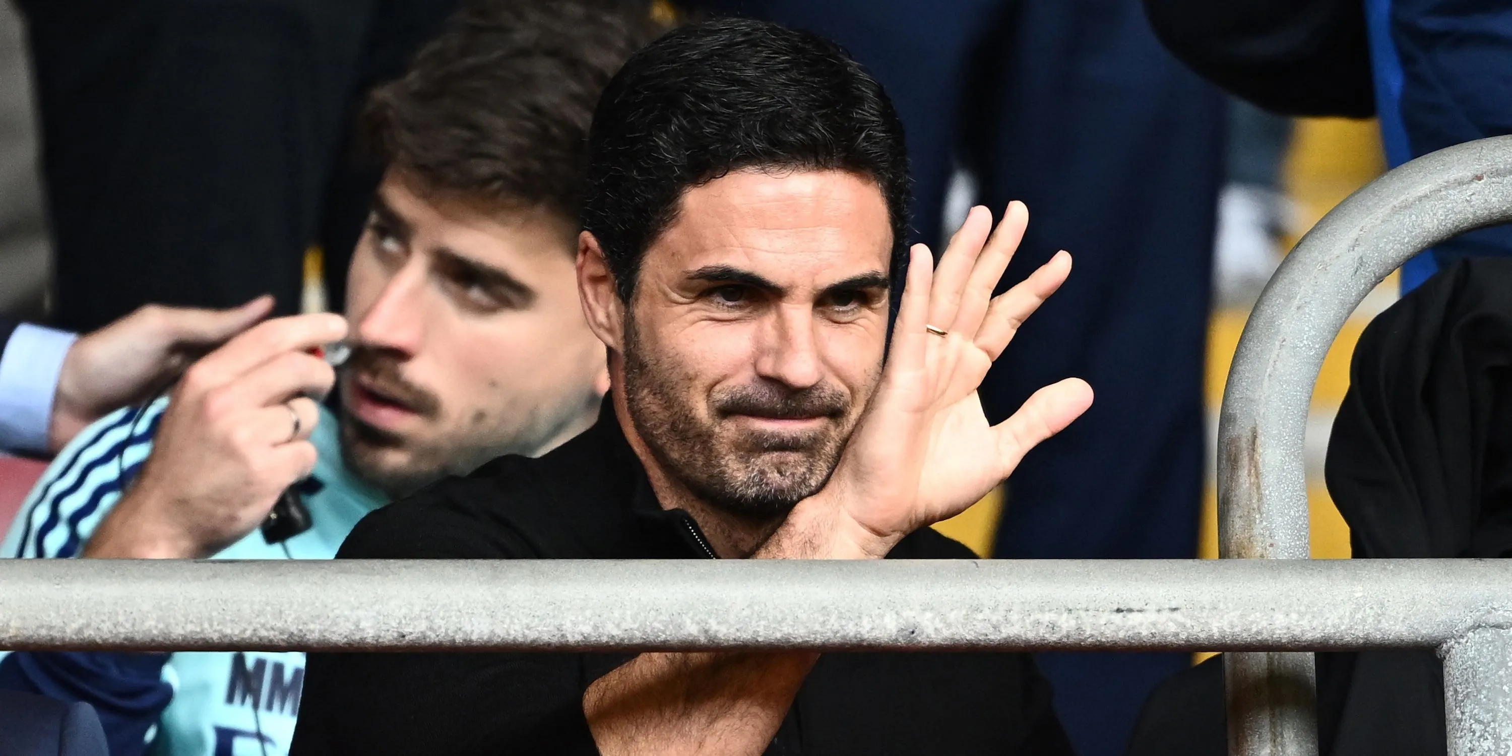 HLV Mikel Arteta đang chịu áp lực trong mục tiêu giành danh hiệu cùng Arsenal