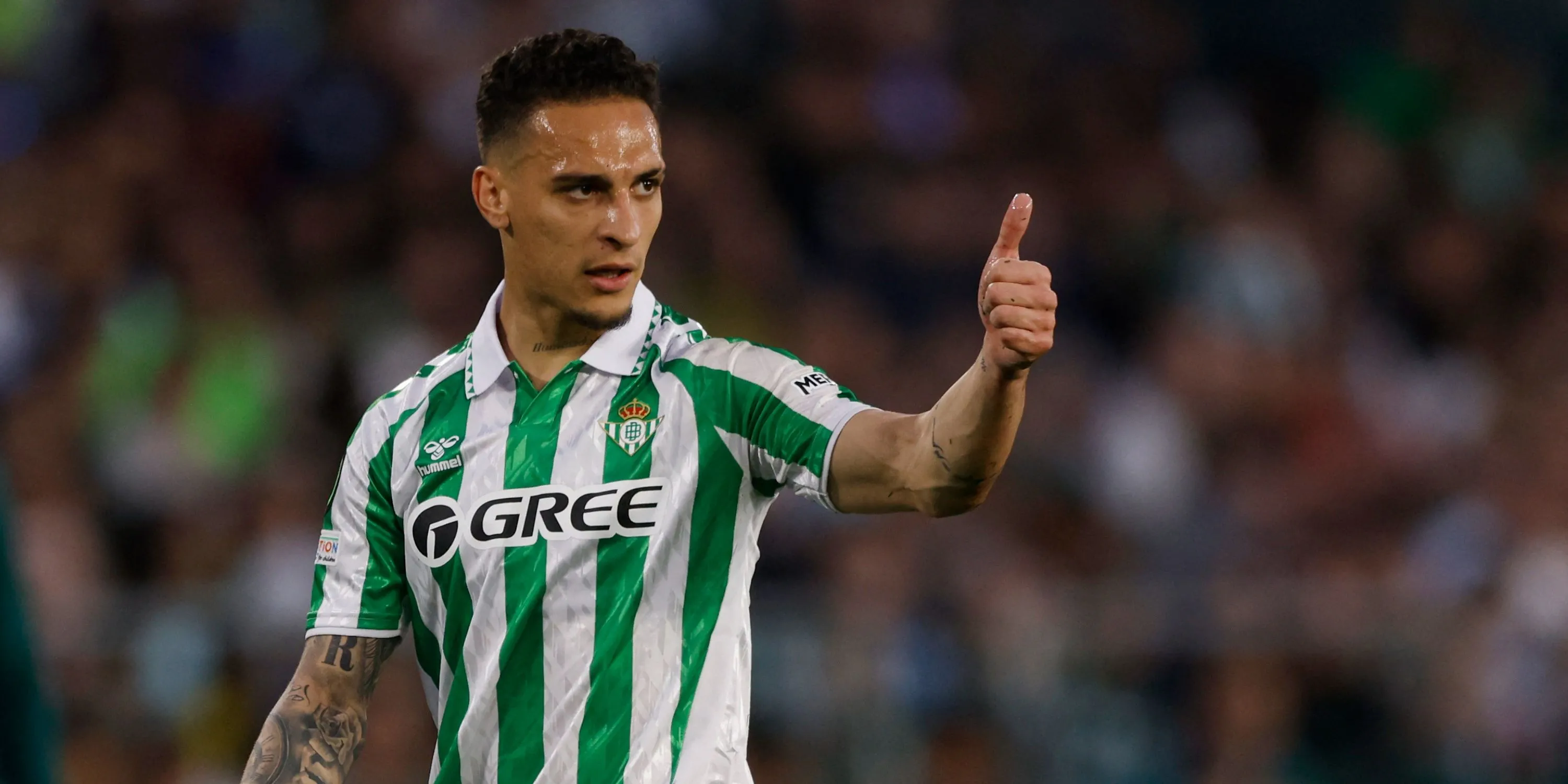 Cầu thủ chạy cánh Antony thi đấu thăng hoa trong màu áo Real Betis.