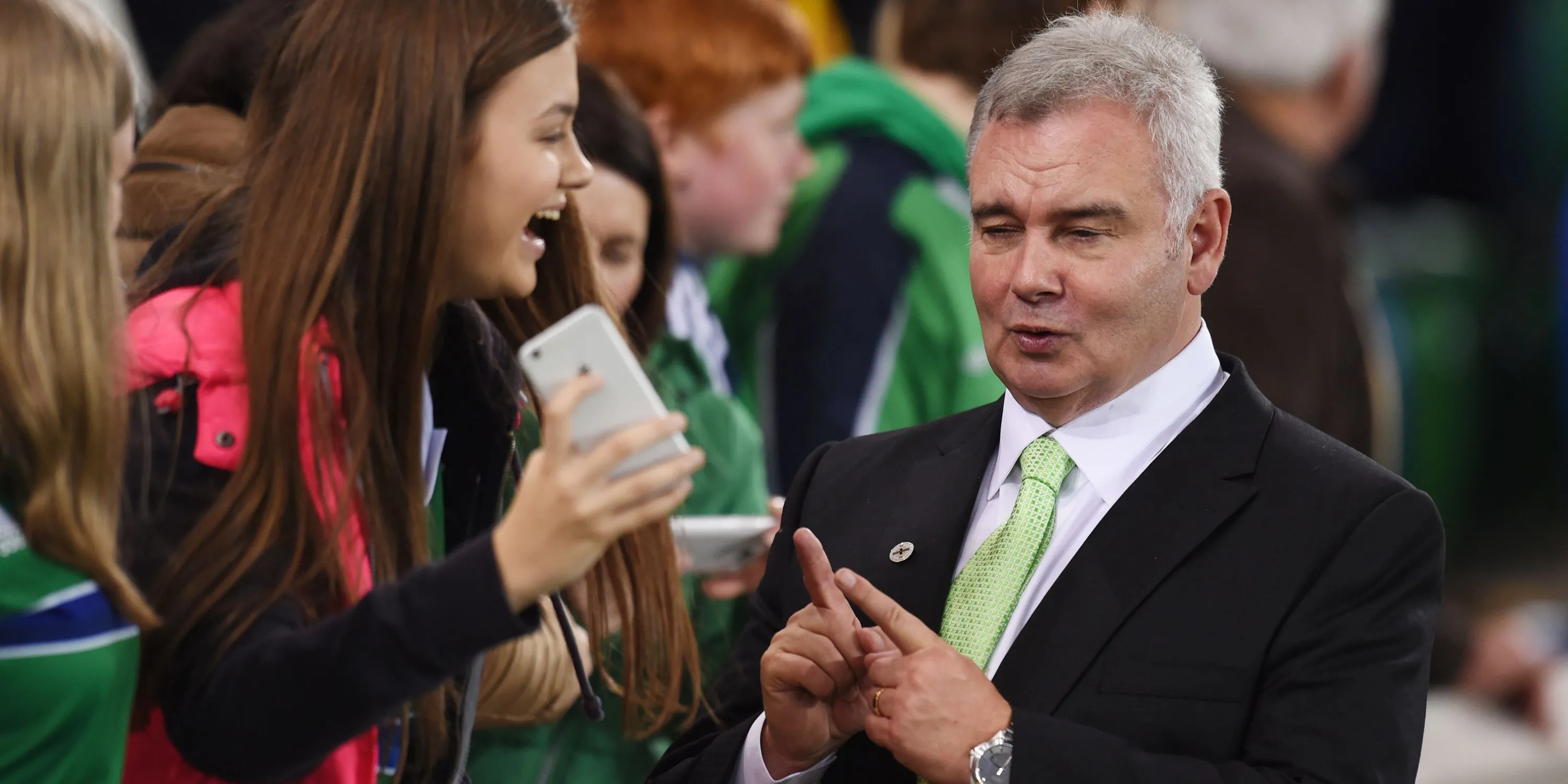 Eamonn Holmes, người dẫn chương trình nổi tiếng và là fan trung thành của MU