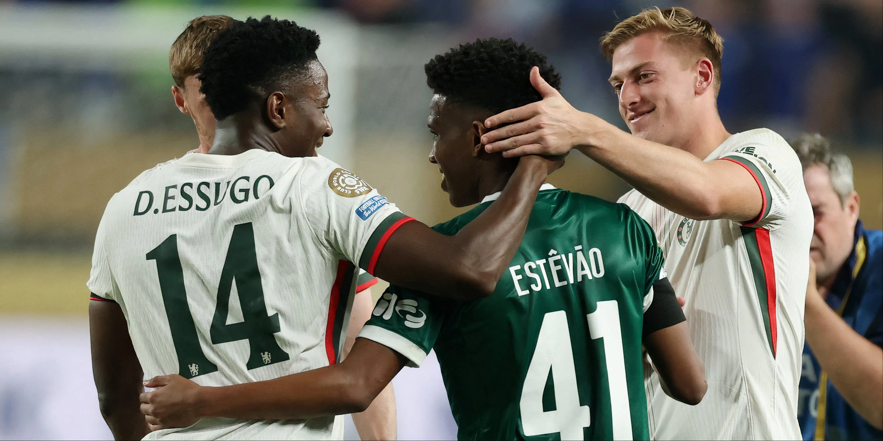 Estevao Willian thi đấu trong màu áo Palmeiras đối đầu Chelsea tại Club World Cup
