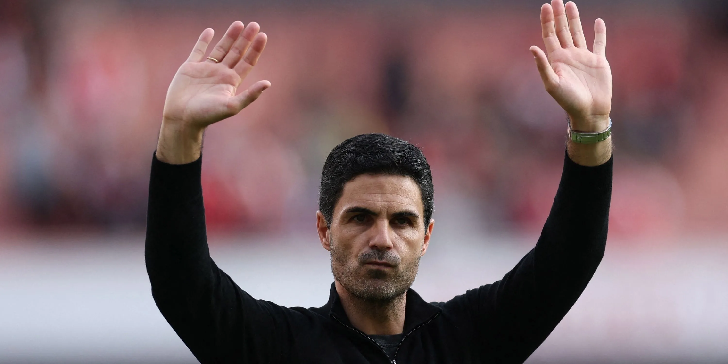 HLV Mikel Arteta của Arsenal nhận được sự tán thưởng từ người hâm mộ sau một trận đấu