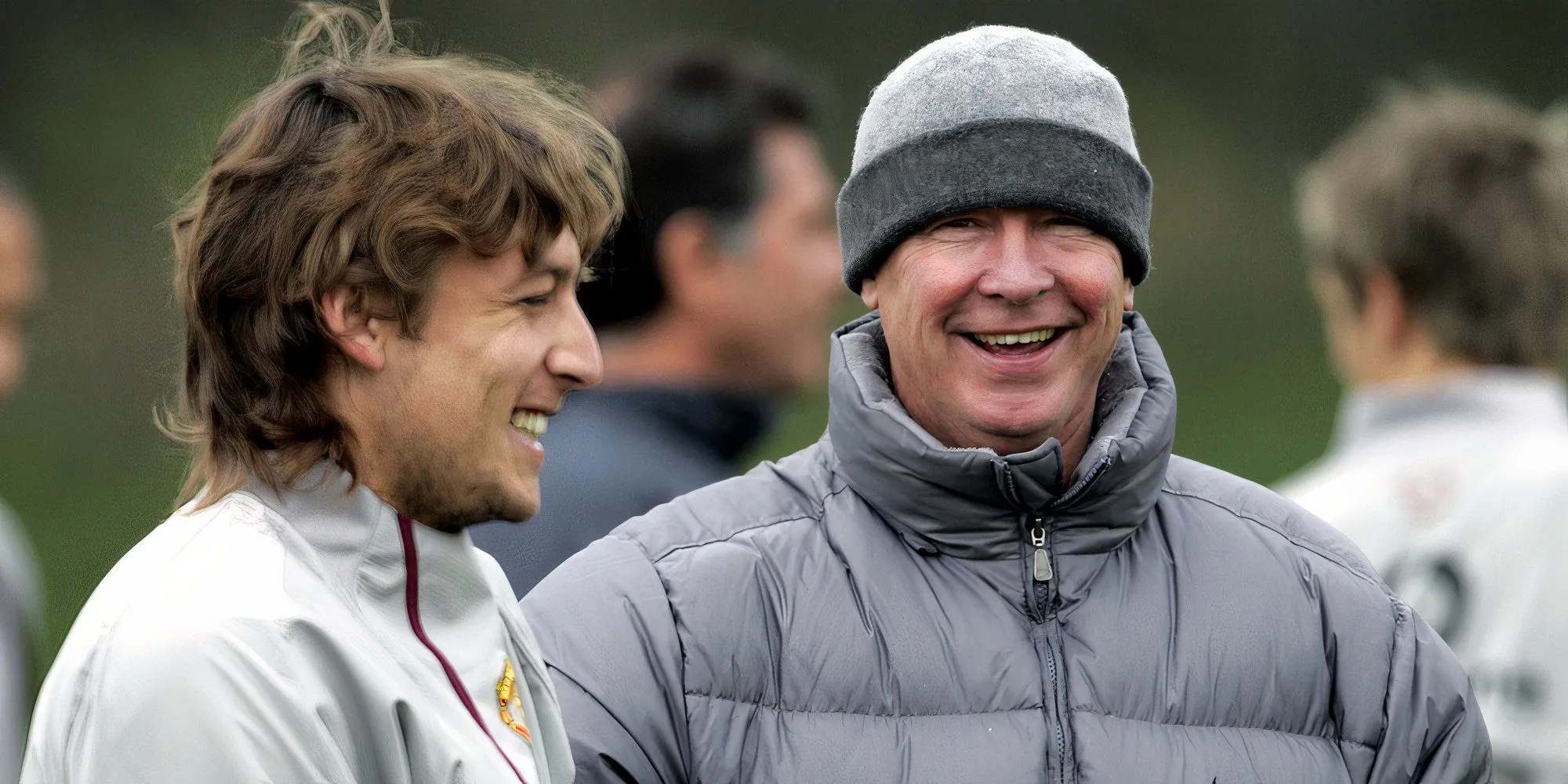 Sir Alex Ferguson và Gabriel Heinze trò chuyện