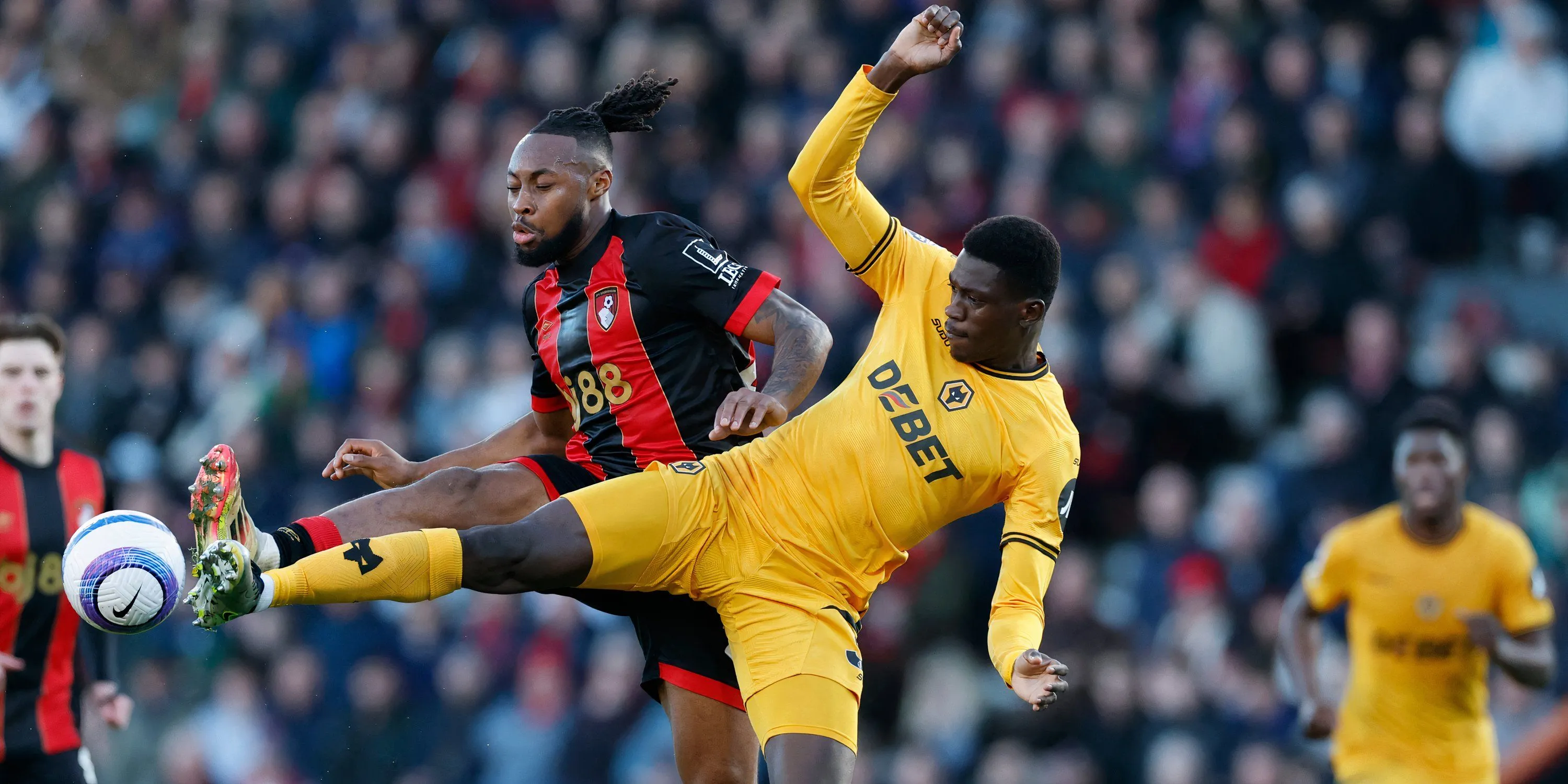 Trung vệ Nasser Djiga, mục tiêu chuyển nhượng của Rangers