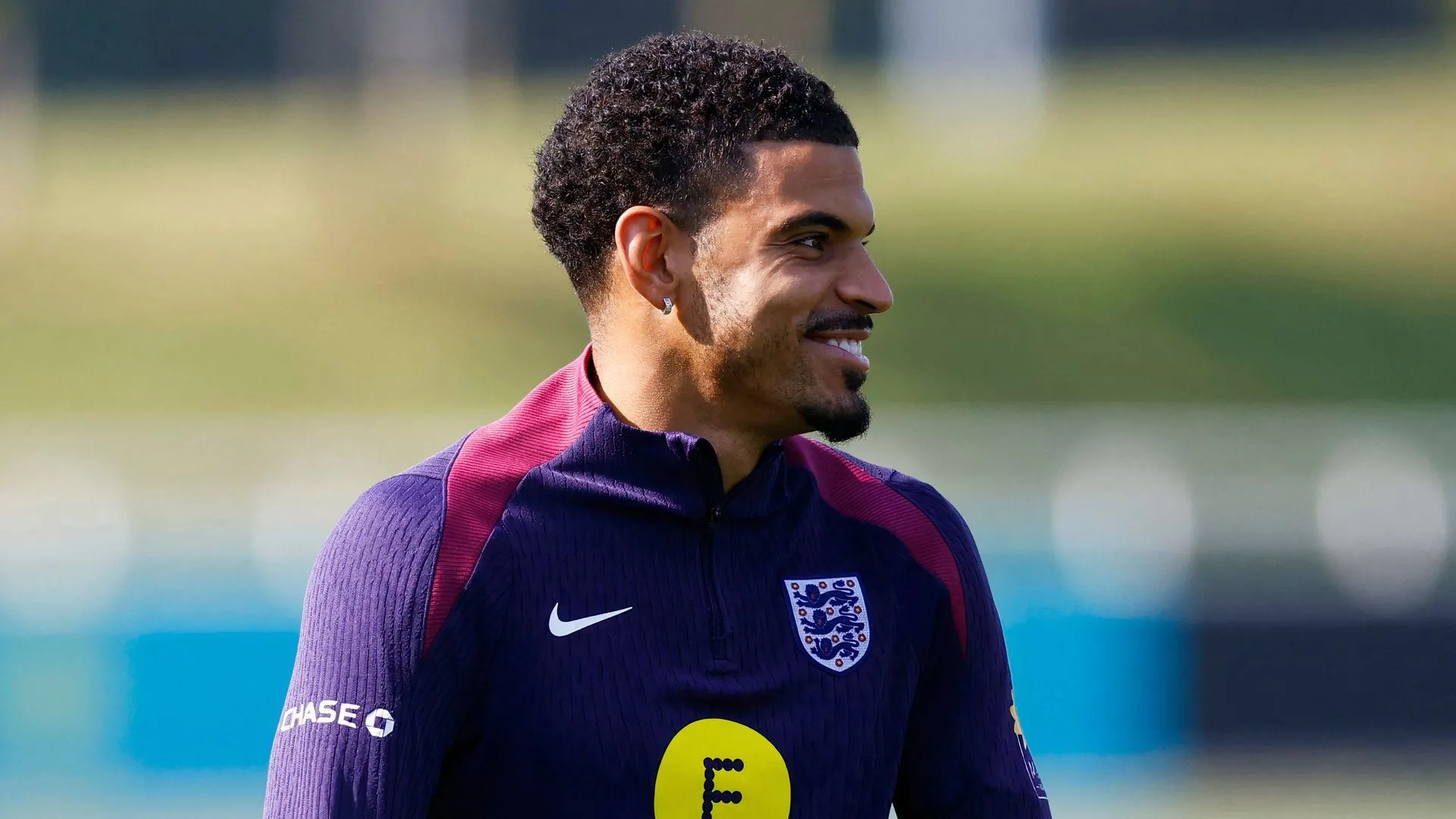 Morgan Gibbs-White trong lần đầu khoác áo đội tuyển Anh