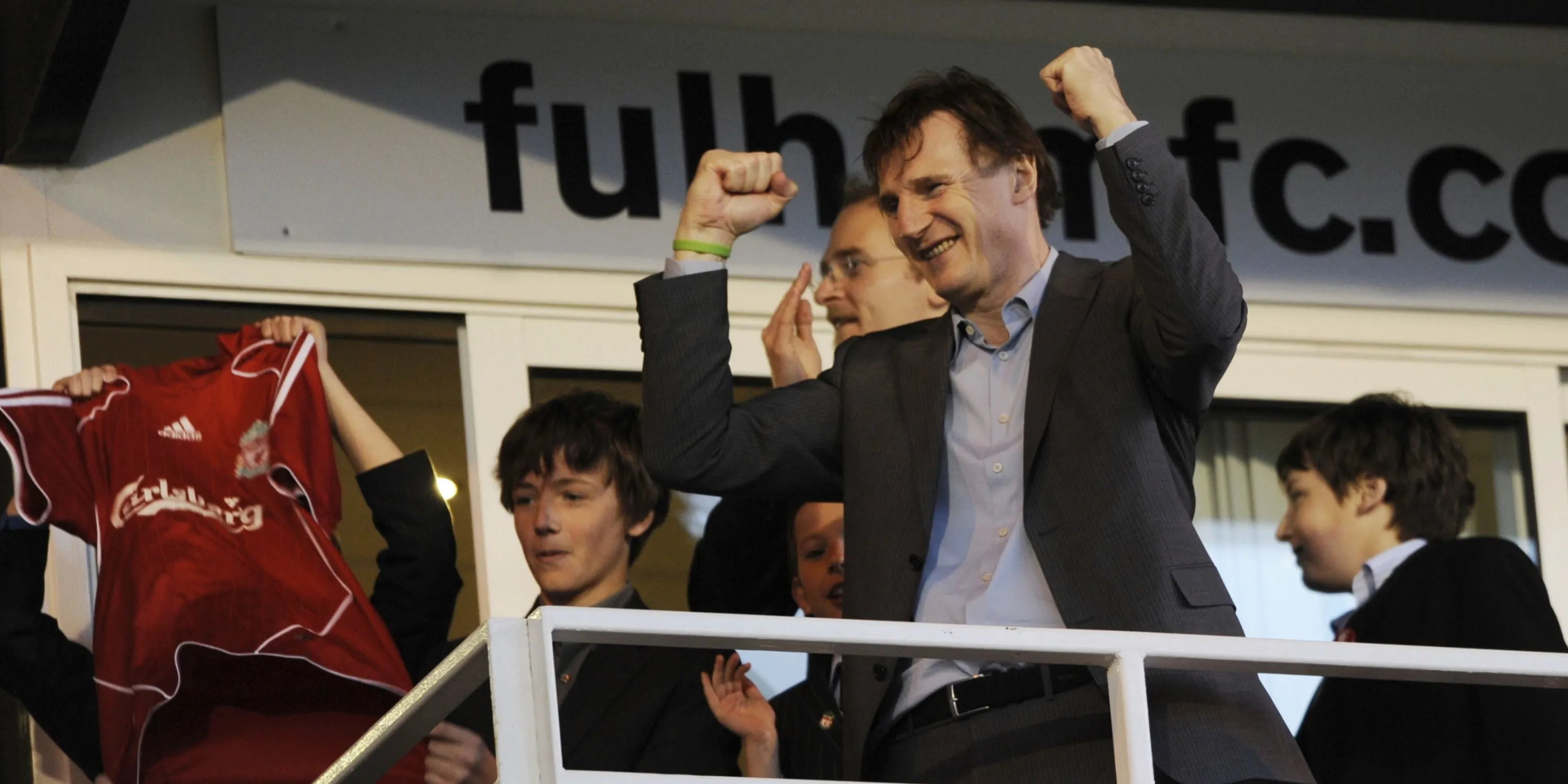 Nam tài tử Liam Neeson là fan ẩn danh của Crystal Palace