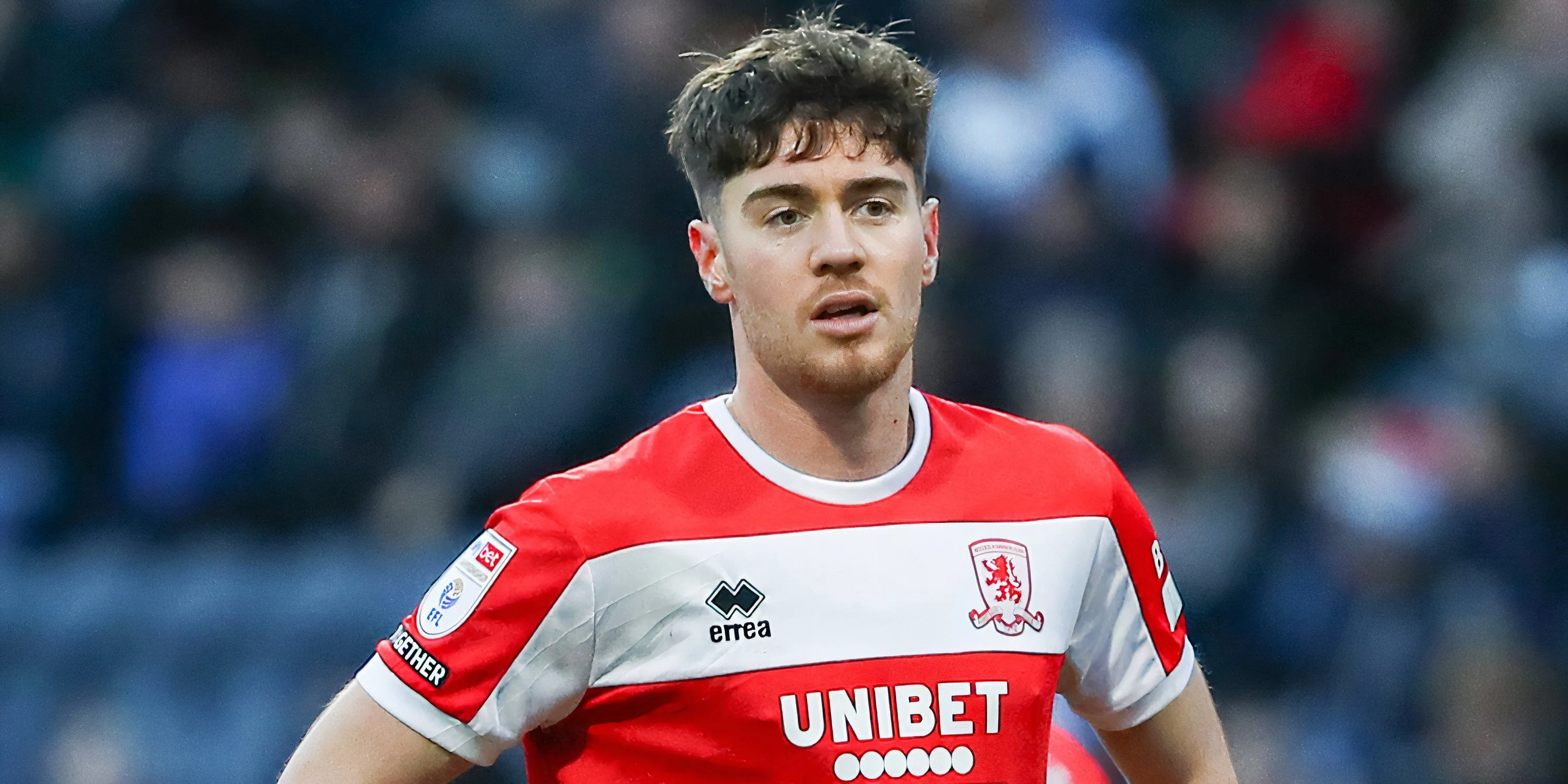 Tiền vệ trẻ Hayden Hackney trong màu áo Middlesbrough, mục tiêu chuyển nhượng của West Ham