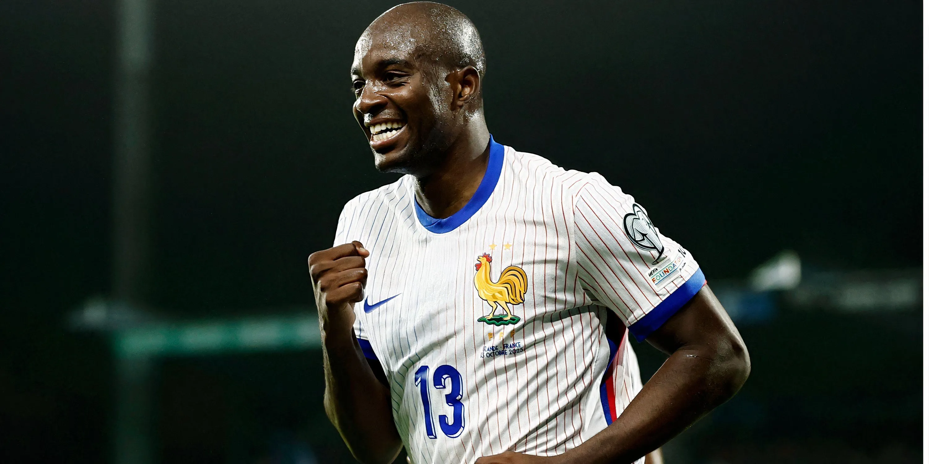 Jean-Philippe Mateta ăn mừng bàn thắng cho tuyển Pháp, minh họa khả năng dứt điểm và phong độ cao của cầu thủ