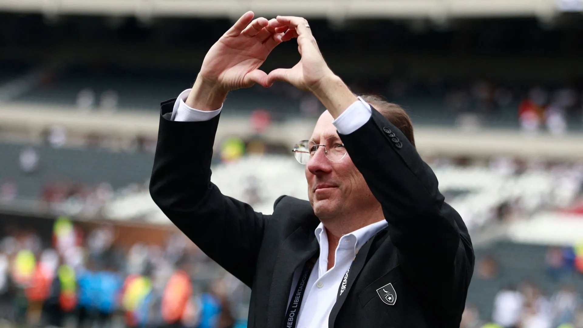 John Textor trước cơ hội tiếp quản Sheffield Wednesday, ảnh chân dung nhà đầu tư người Mỹ