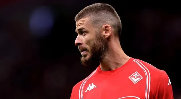 Pha ăn mừng bàn thắng của Hakan Calhanoglu trong trận Inter 3-0 Fiorentina