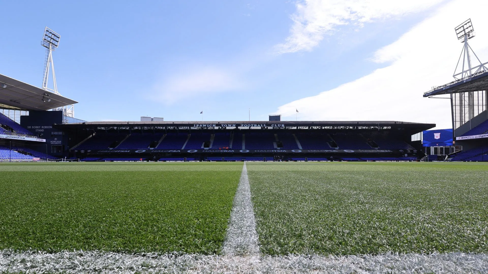 Portman Road, sân nhà của Ipswich Town