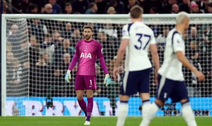 Tottenham nhận cú sốc sớm khi Fulham dẫn 2-0 chỉ sau 6 phút